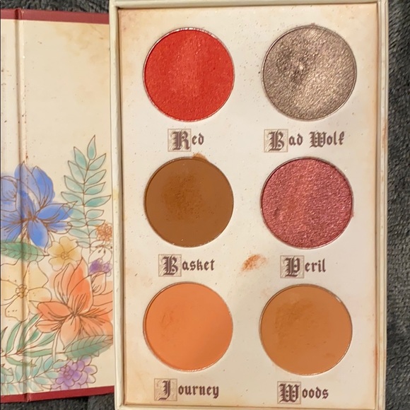 Story books cosmetics gently used ! - Picture 2 of 3